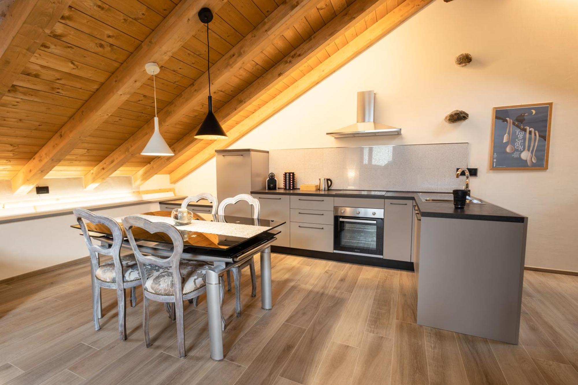Maison Aubert In Centro Storico Аоста Екстериор снимка